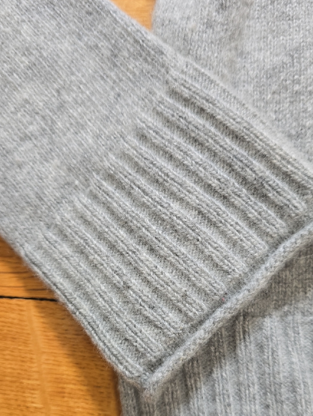 Jenni Kayne, Everyday Gray Wool Cashmere Blend Crewneck Sweater, EUC, W's XS - Picture 9 of 13